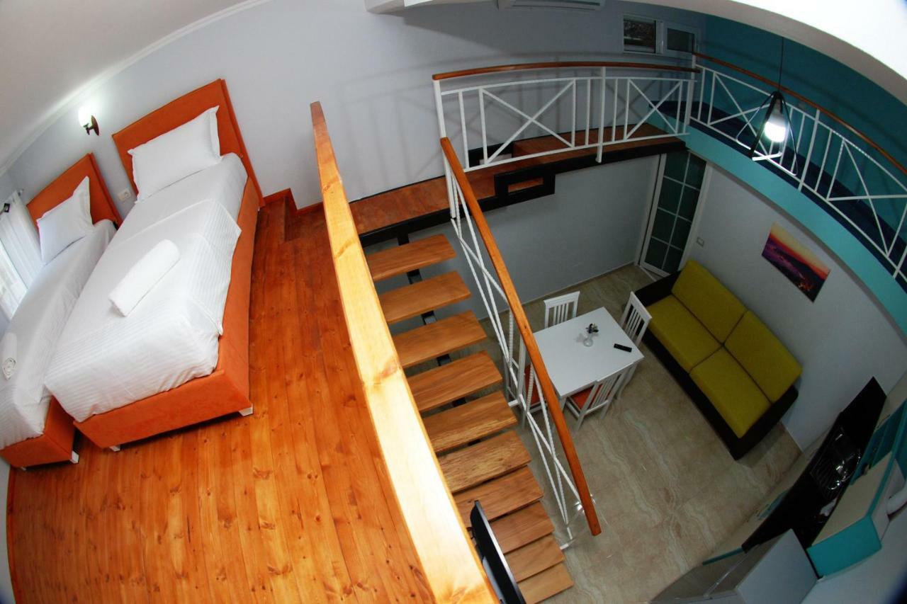 Crown Deluxe Apartments Sarandë Exterior foto